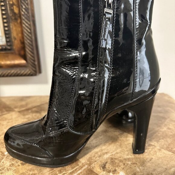 FENDI PATENT LEATHER ANKLE BOOTS - Picture 4 of 16
